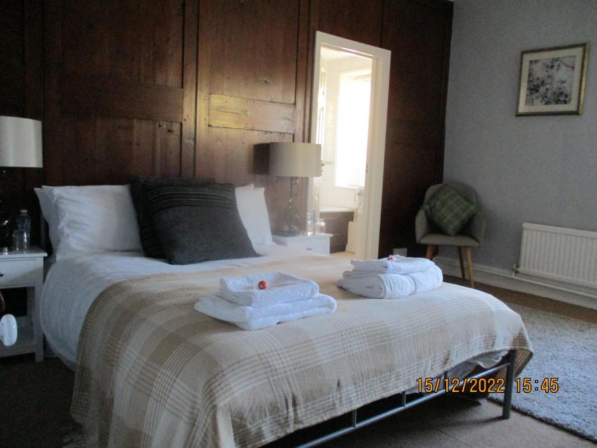 Bed and Breakfast Three Tuns Ashwell Экстерьер фото