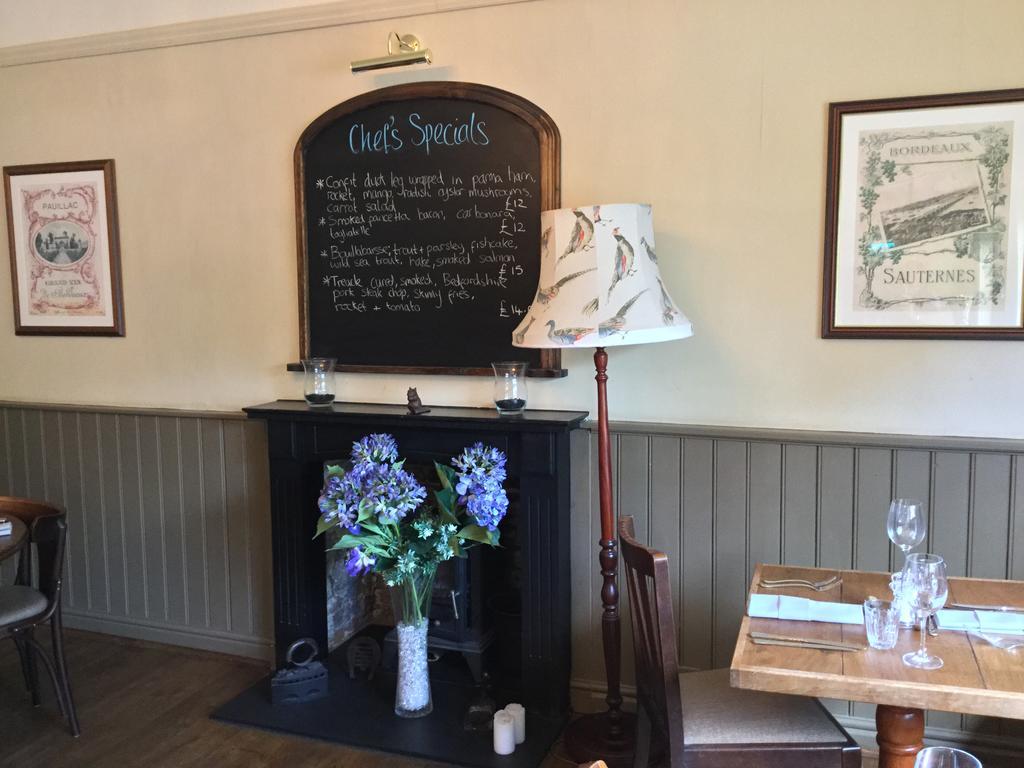 Bed and Breakfast Three Tuns Ashwell Экстерьер фото